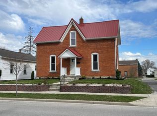 206 E Benton St, Wapakoneta, OH 45895