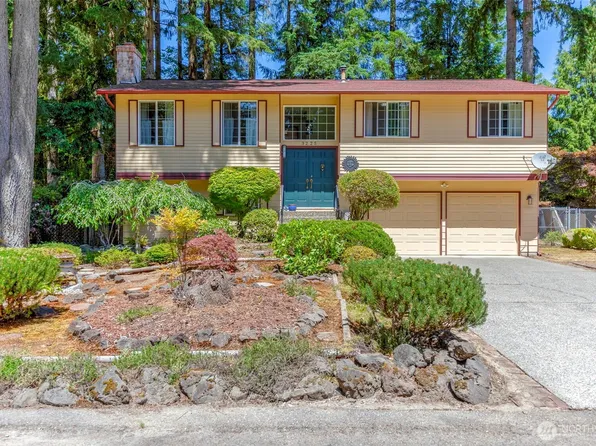 3225 SE Devonshire Place, Port Orchard, WA 98366