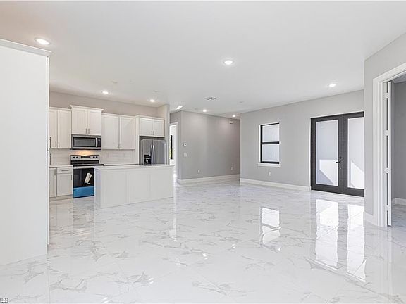 3rd image of 3002 11th ST W