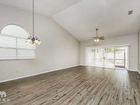 4th image of 2800 Falling Tree Cir