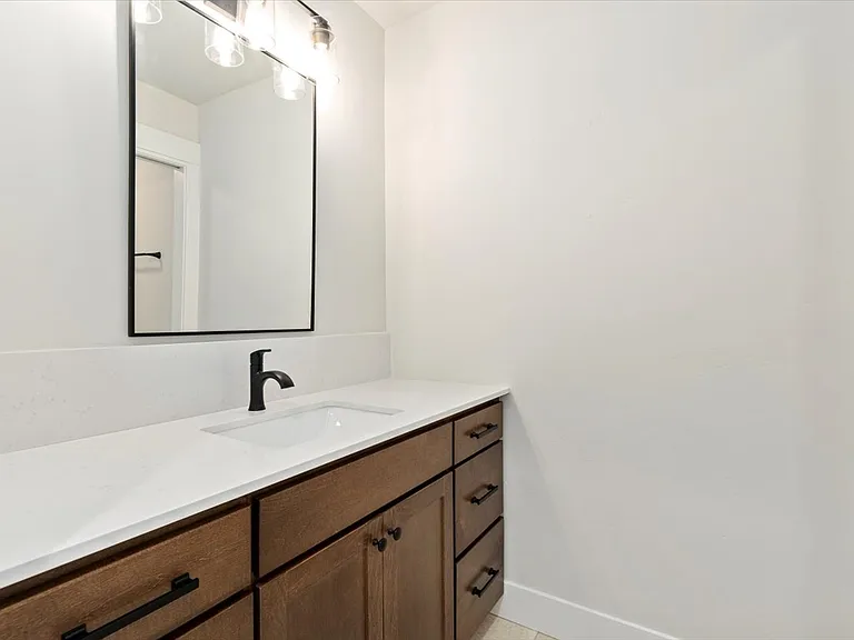 1688 E Cutgrass Ln — Photo 28
