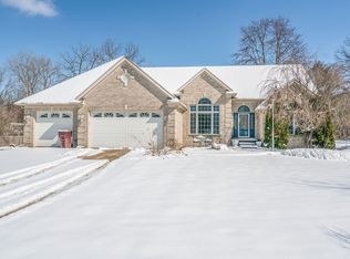 6015 Dellor Rd, Belleville, MI 48111