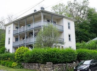 81 Wall St, Southbridge, MA 01550