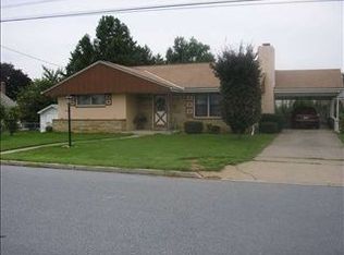 210 E High St, Hummelstown, PA 17036