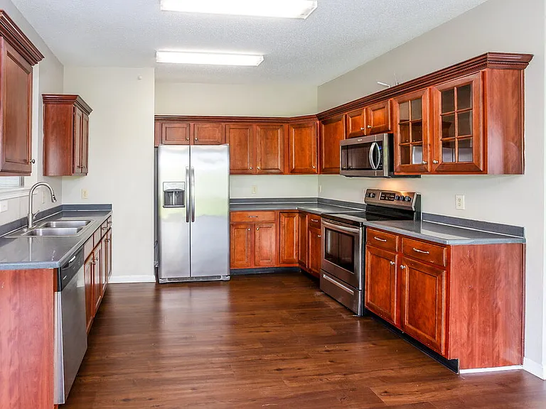 719 Capstone Ave — Photo 7