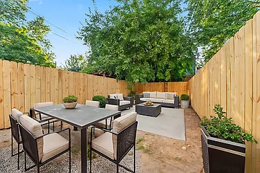 484A Seventh Avenue, #1A