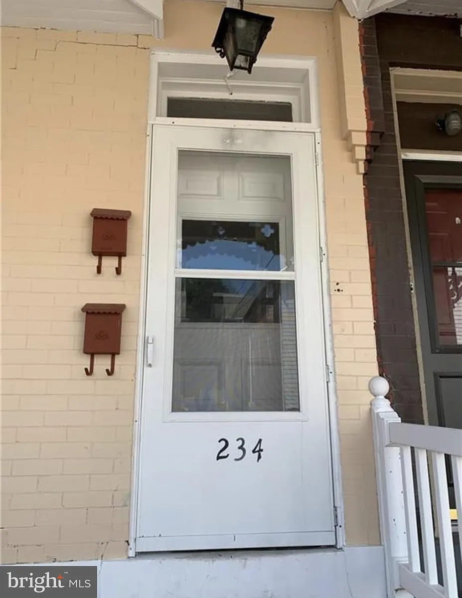 Building Photo - 234 Mauch Chunk St #2