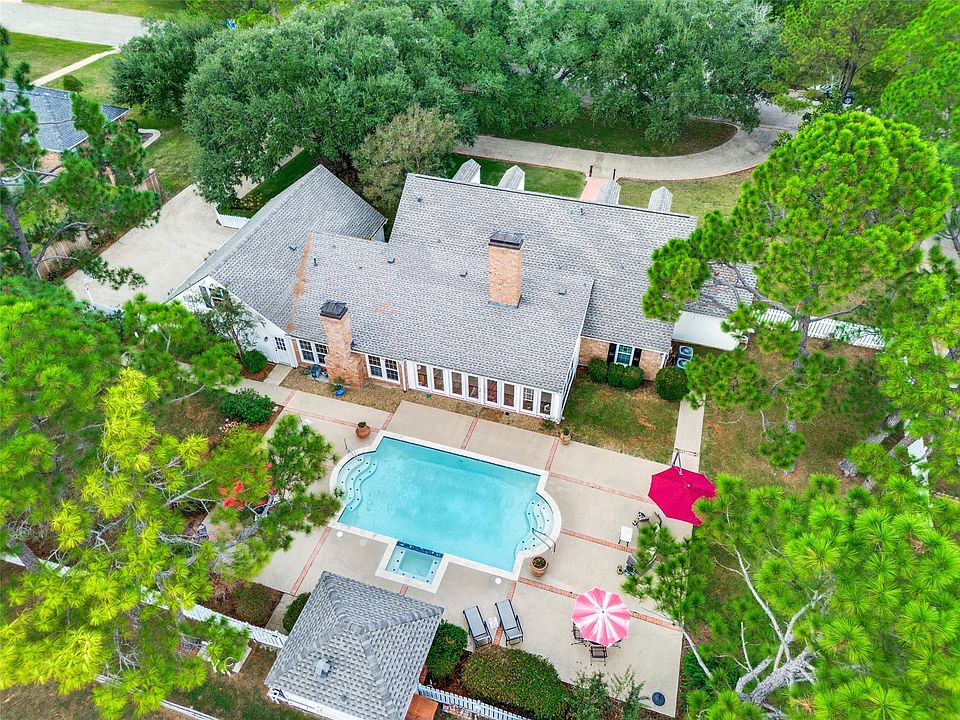 1st image of 713 Meadow Dr