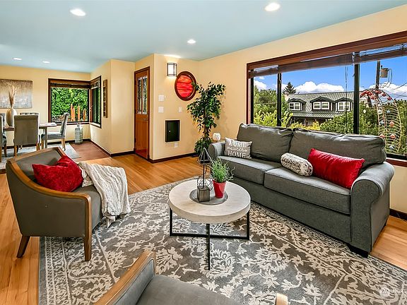 4th image of 8224 Latona Avenue NE #A