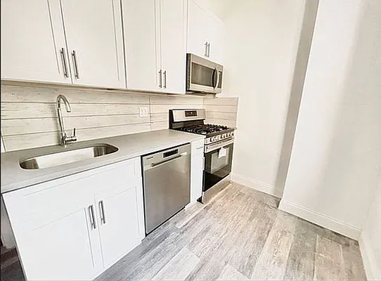 Rented by Bohemia Realty Group | media 4