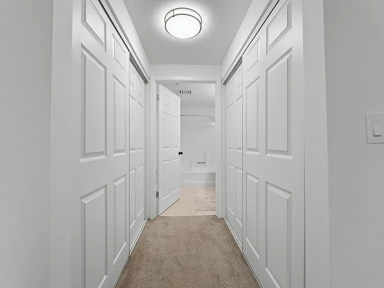 951 S 12th St #220 — Photo 15