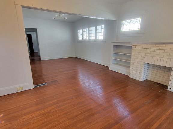 4th image of 320 Newburgh Ave