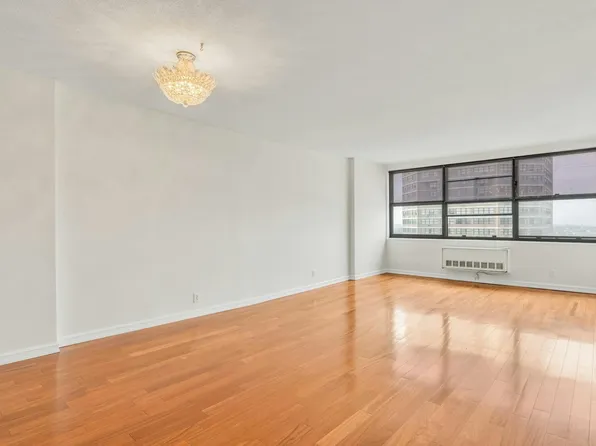 7004 Blvd East image 10 of 34