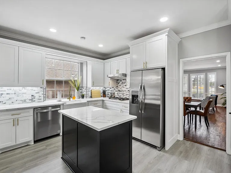 2401 Scarlet Oak Dr — Photo 14