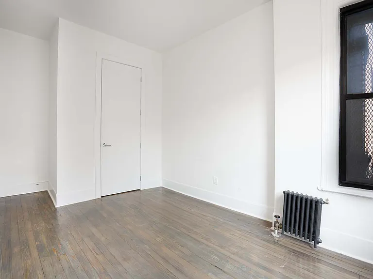16 Old Broadway #3B — Photo 4