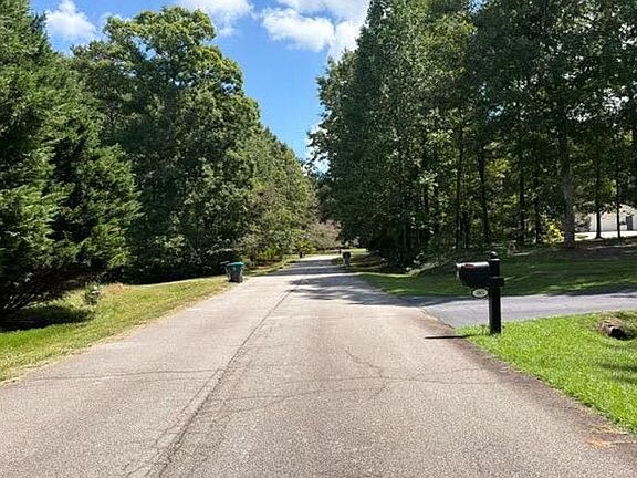 5th image of 108 Bridget Dr