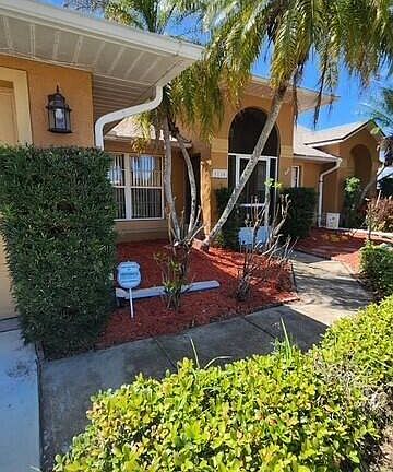 3rd image of 1110 Glendale Ave NW