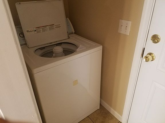 4th image of 2201 Woodbury Dr