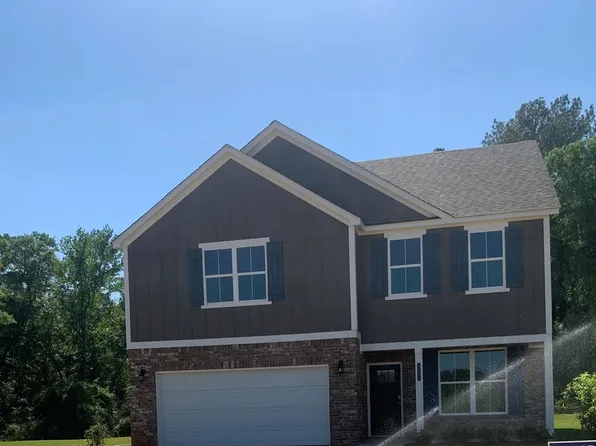 317 Overcup Dr, Troy, AL 36079