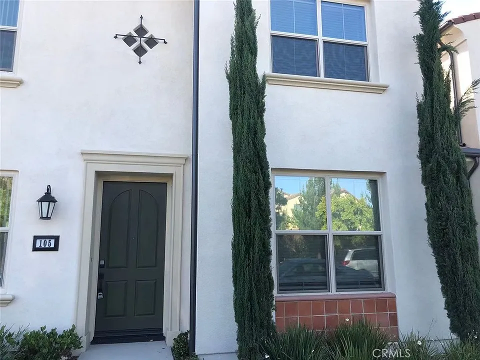 105 Henson
