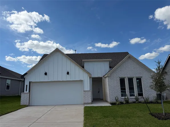 1004 Legrand St, Brenham, TX 77833