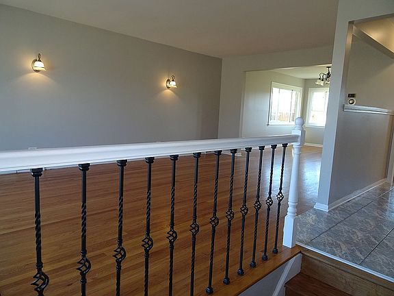 2nd image of 10121 S Karlov Ave