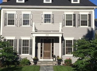 310 Walnut St, Winnetka, IL 60093