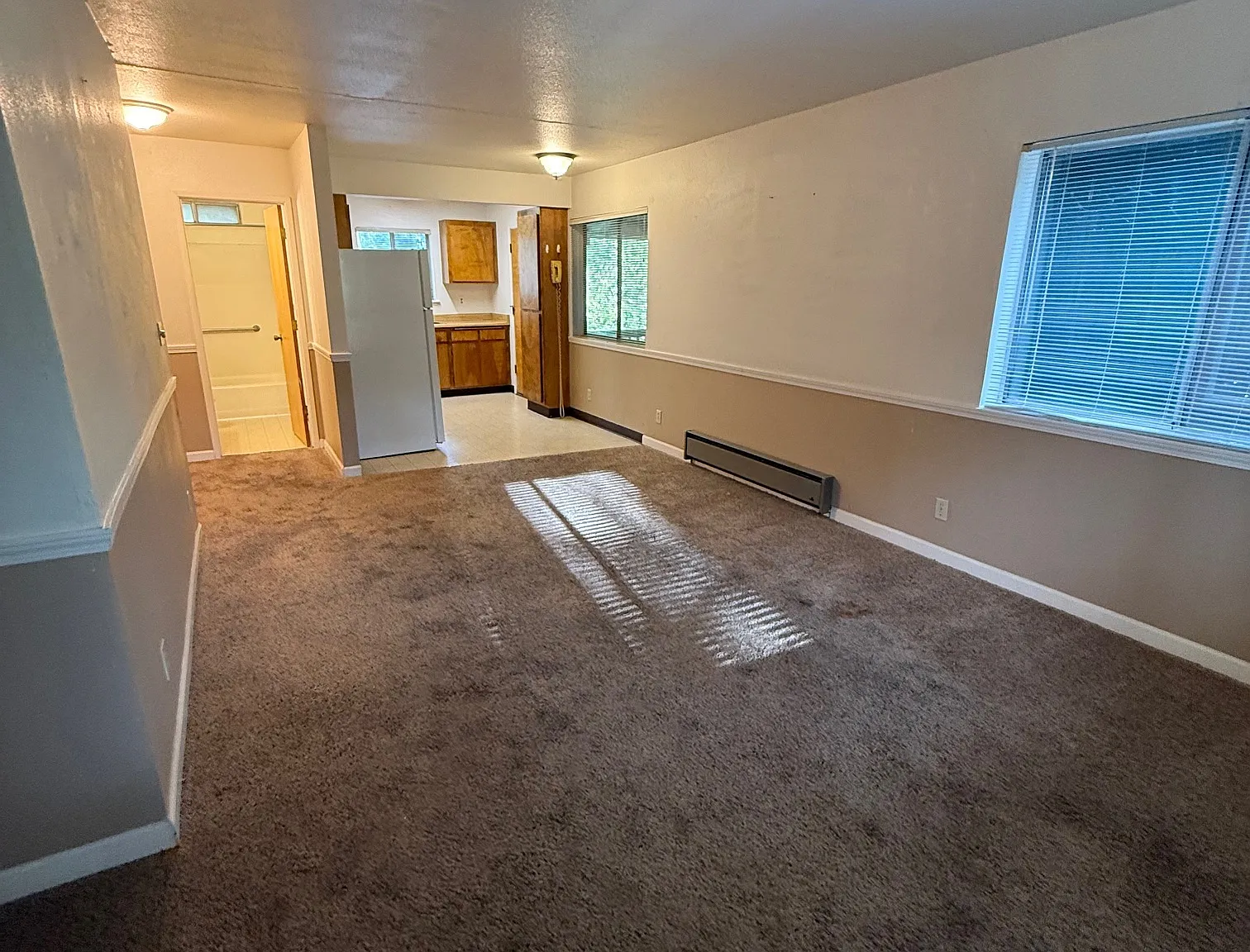 2 bed, 1.0 bath, $1,395 — Photo 3