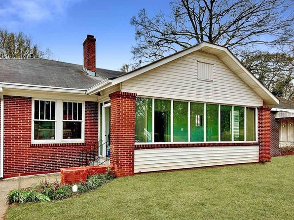 1050 Katherwood Dr SW