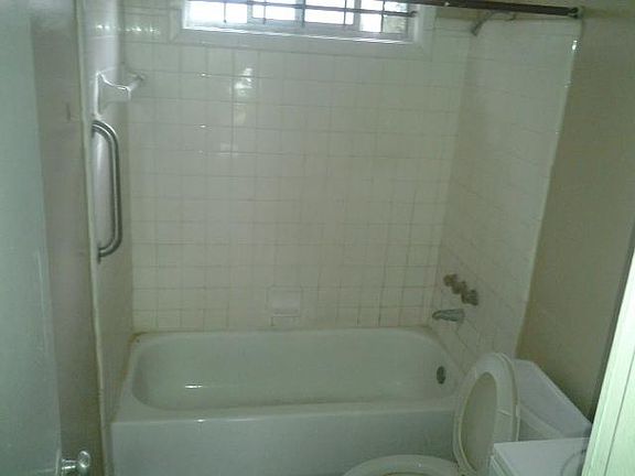 5th image of 3726 Clyde Dr