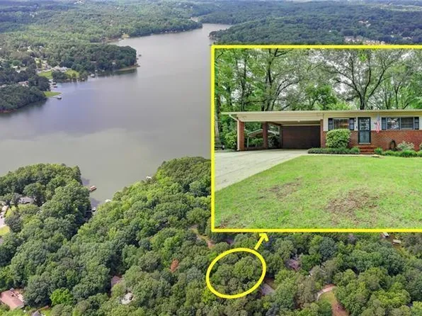 3053 Scenic Dr, Gainesville, GA 30506