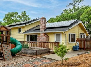 1861 Antler Rd, Ukiah, CA 95482