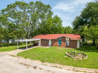 405 E Pine St, Malakoff, TX 75148
