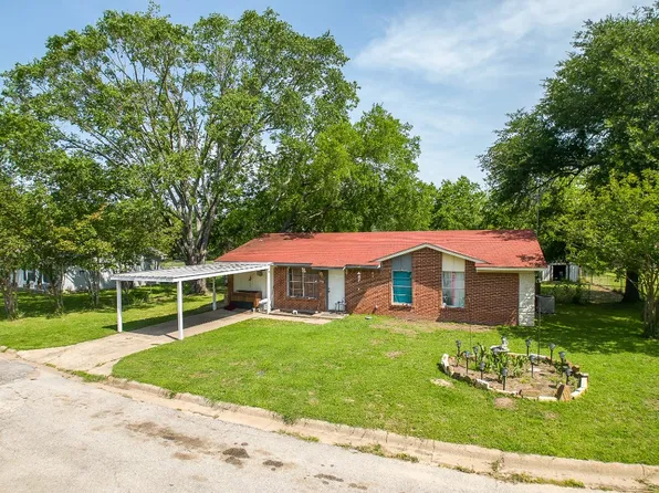 405 E Pine St, Malakoff, TX 75148
