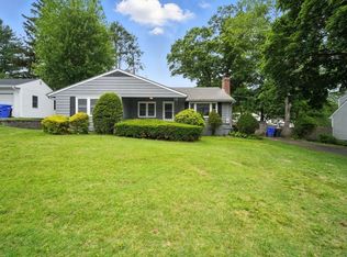 32 Pine Hill Rd, Springfield, MA 01118