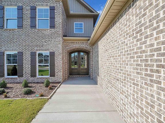 4th image of 219 Midland Dr
