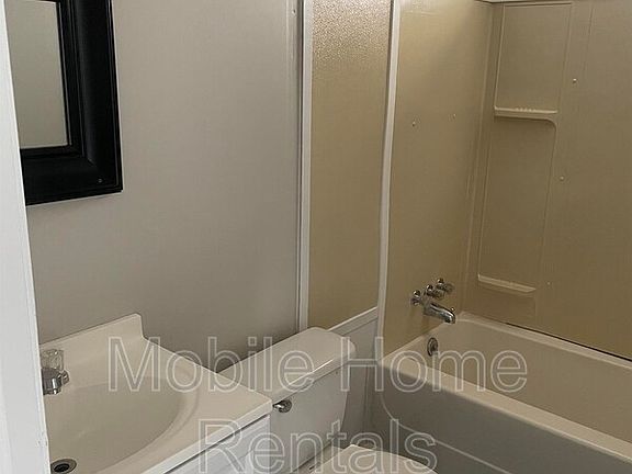 3rd image of 2251 E Wade Ave