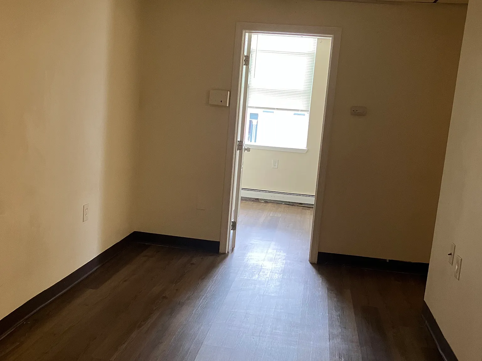 1 bed, 500 sqft, $1,600 — Photo 4