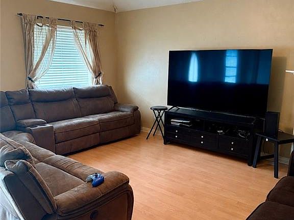 2nd image of 5215 Woodstream Dr