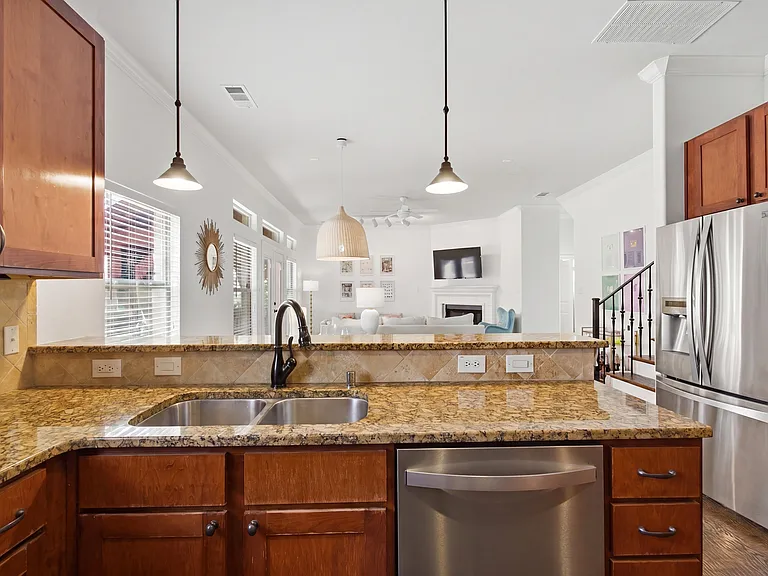 1715 Lewis Ct — Photo 16