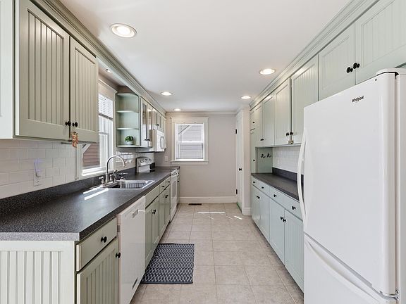 2nd image of 75 Pennell Avenue