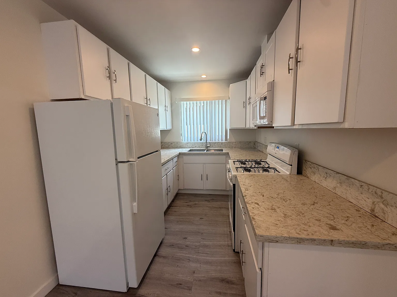 1 bed, 600 sqft, $1,950 — Photo 4