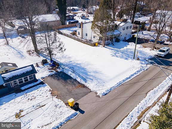 4th image of 1933 Arundel Rd