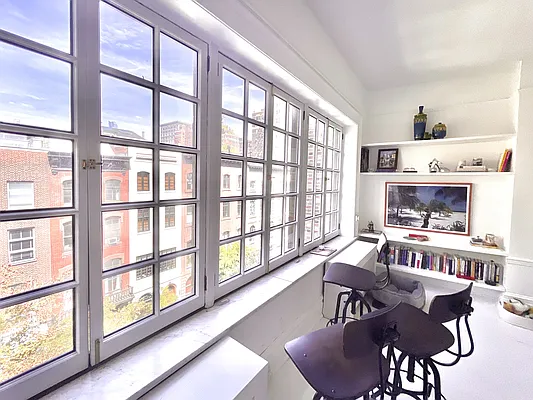 Rented by Compass | media 12