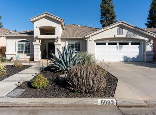 5982 W Minarets Ave, Fresno, CA