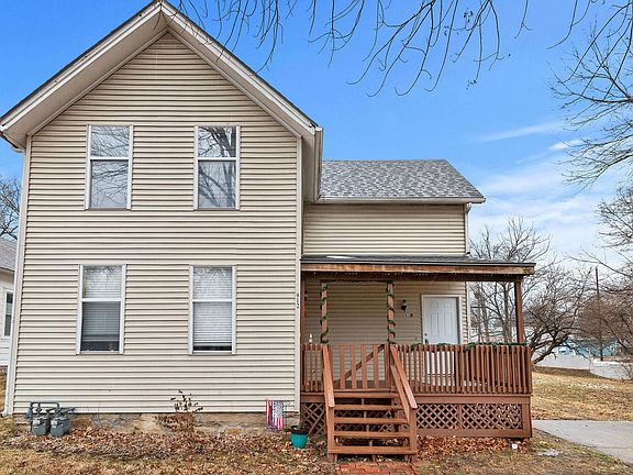 2nd image of 912 Ottawa St