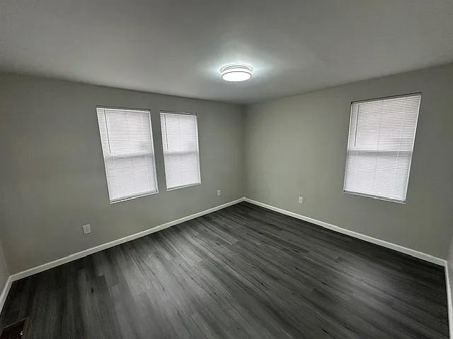 1514 Republic Ave — Photo 17