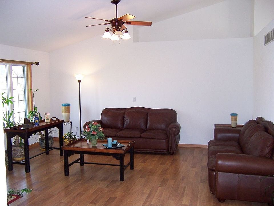 8614 Kemp Ct, Dubuque, IA 52003 Zillow