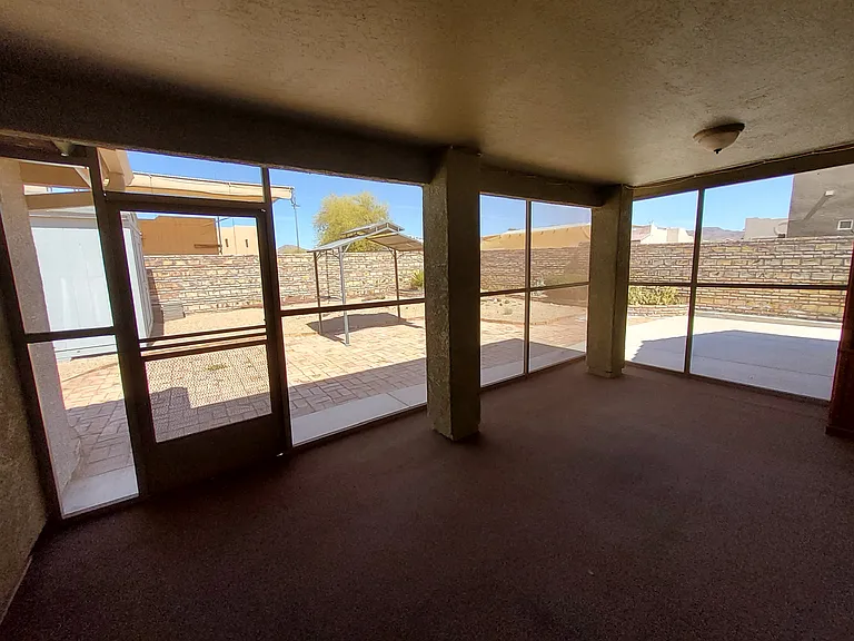 Screened in Patio