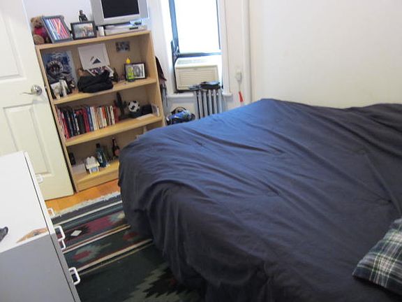 5th image of 309 E 83rd St APT 3R